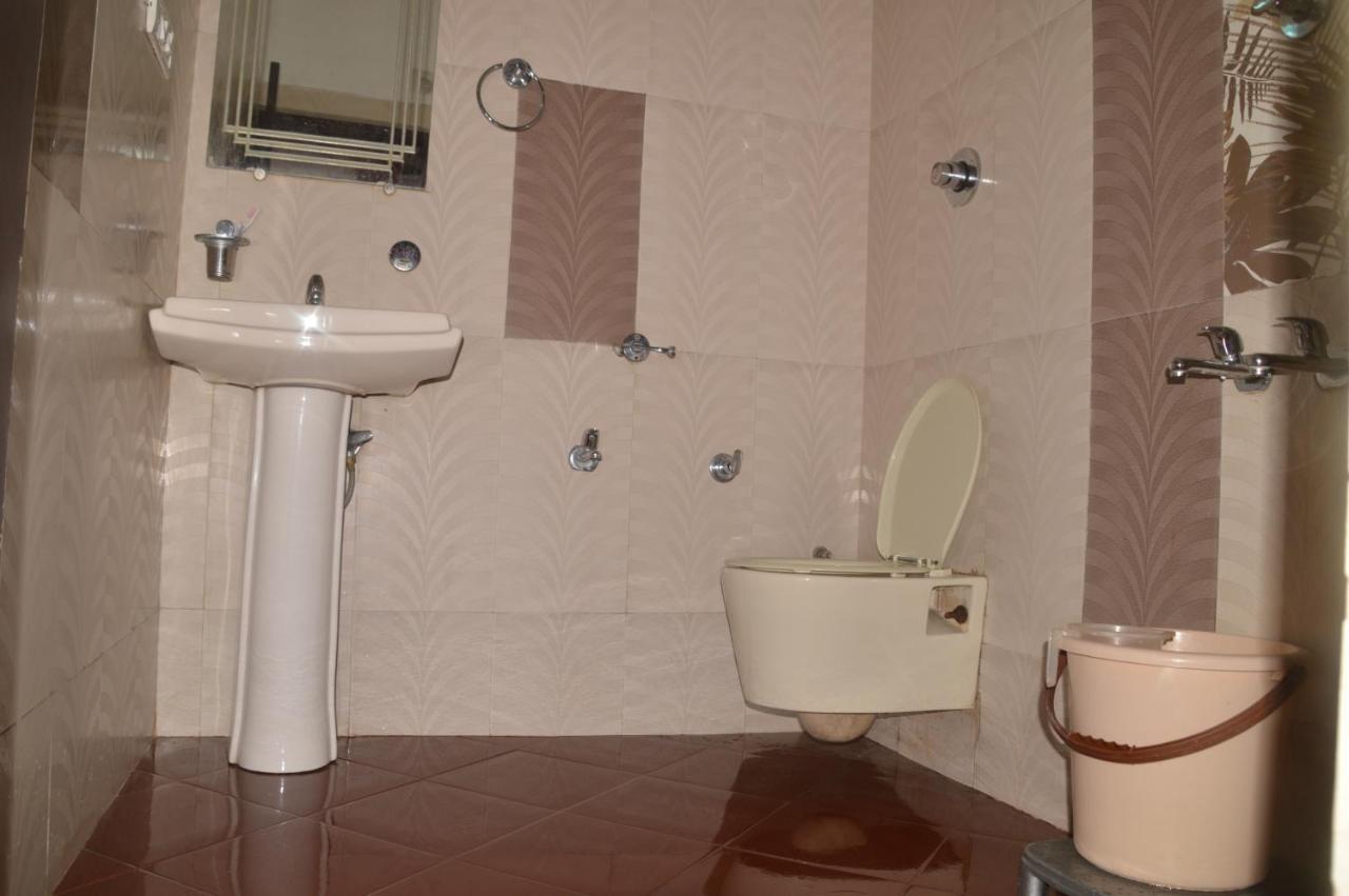 Hotel Deep Valley Mount Abu Ngoại thất bức ảnh