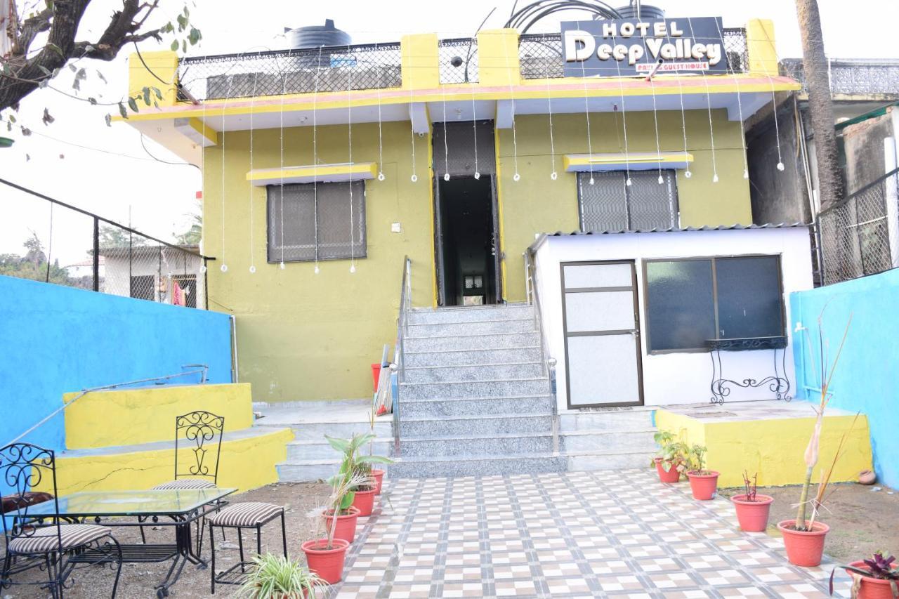 Hotel Deep Valley Mount Abu Ngoại thất bức ảnh