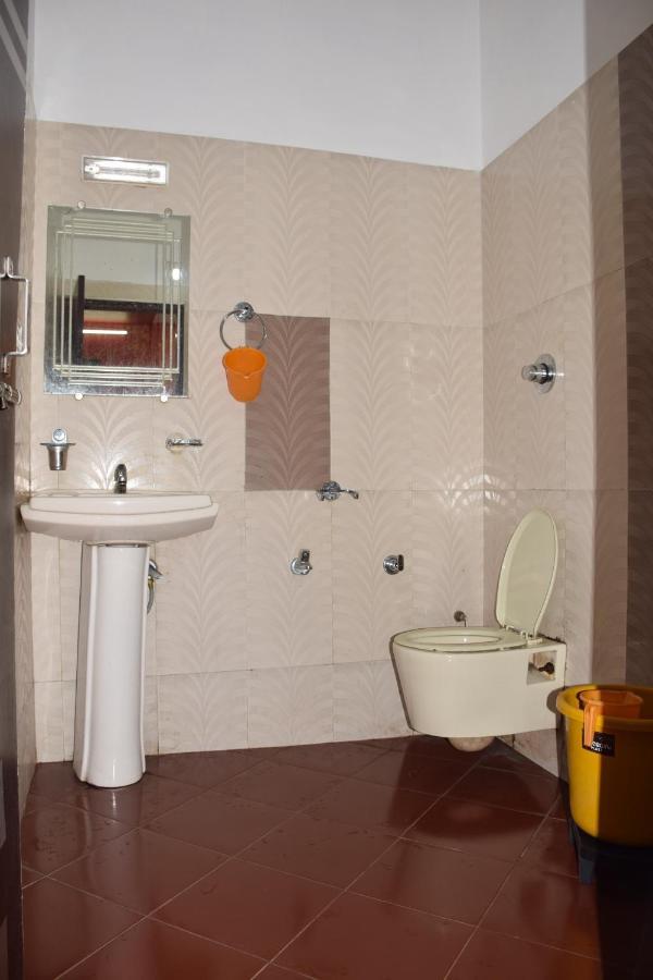 Hotel Deep Valley Mount Abu Ngoại thất bức ảnh