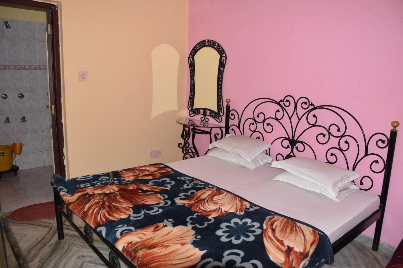 Hotel Deep Valley Mount Abu Ngoại thất bức ảnh