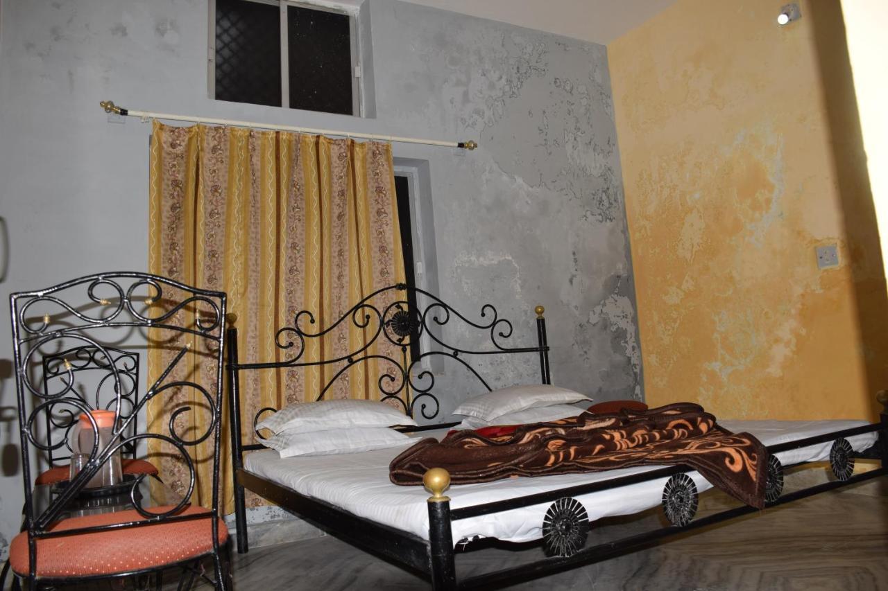 Hotel Deep Valley Mount Abu Ngoại thất bức ảnh