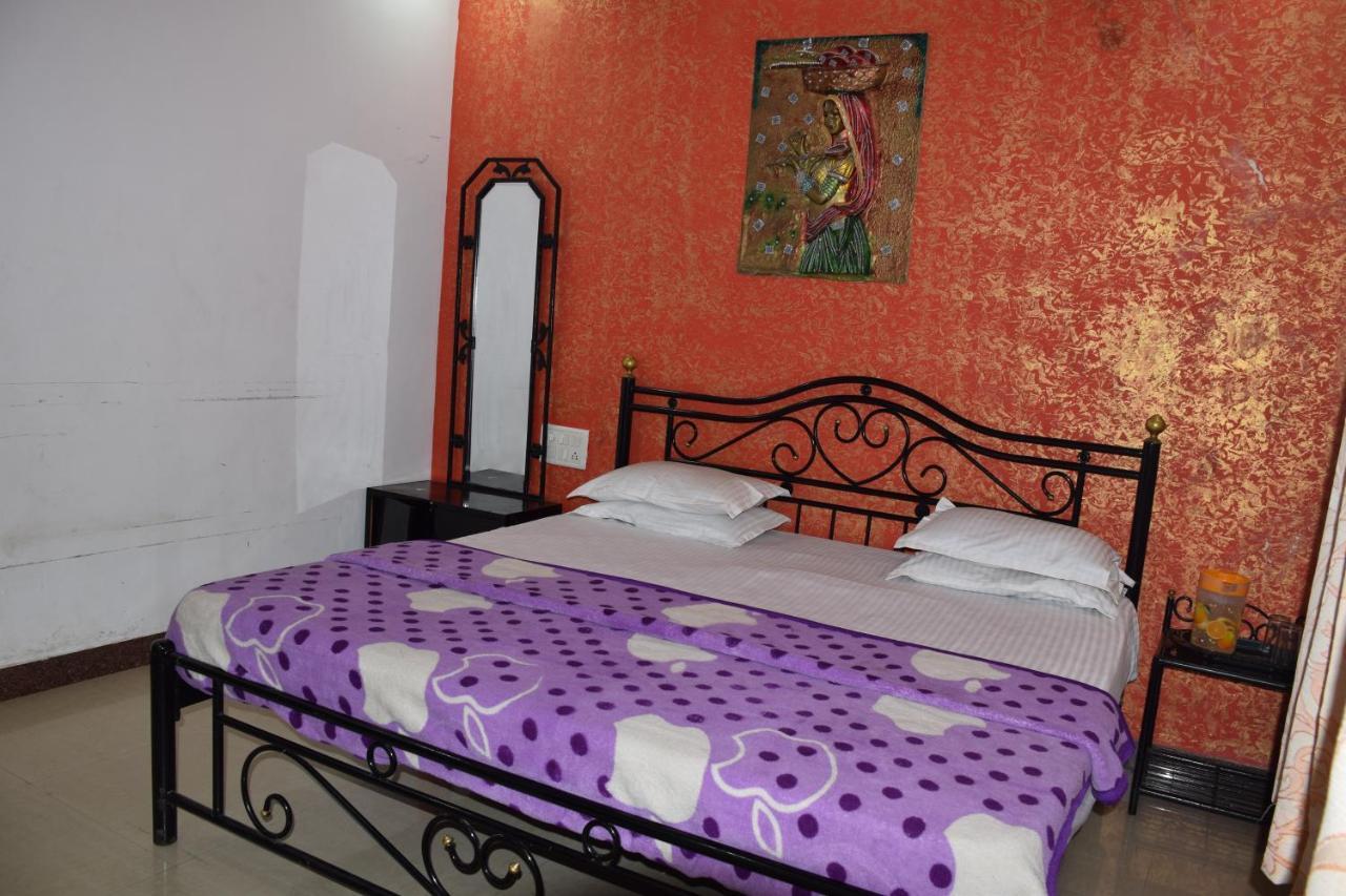 Hotel Deep Valley Mount Abu Ngoại thất bức ảnh