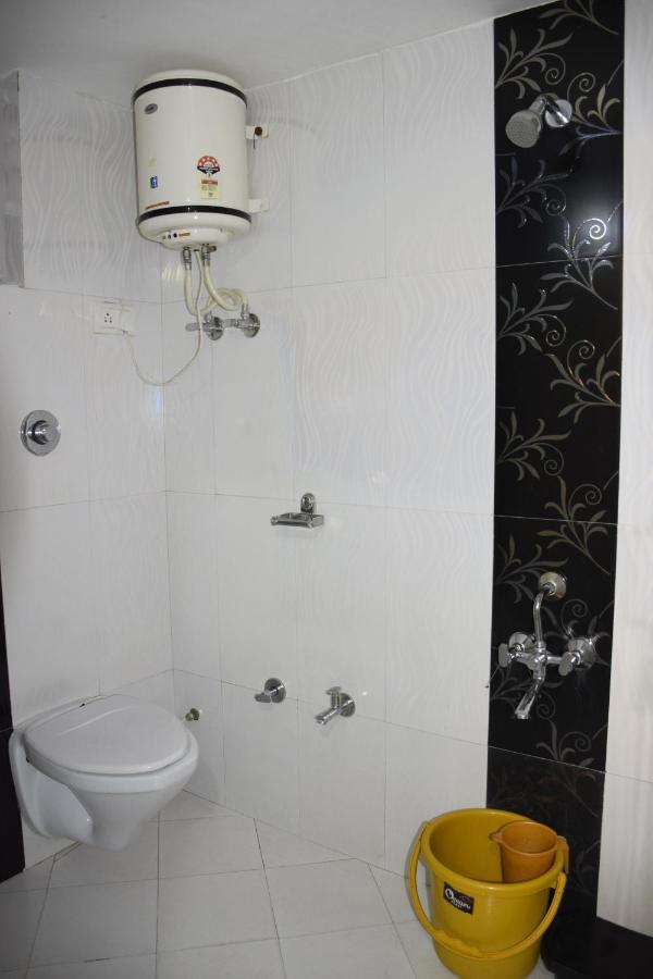 Hotel Deep Valley Mount Abu Ngoại thất bức ảnh