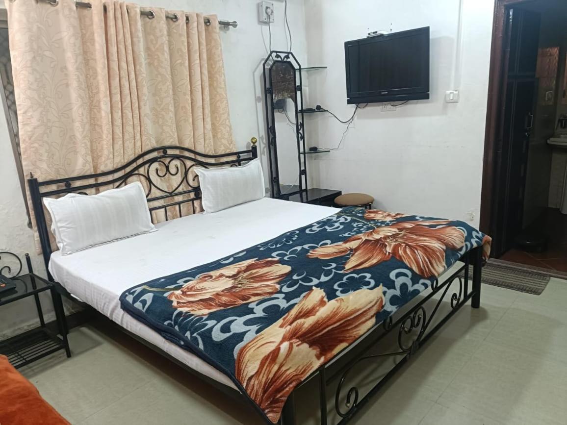 Hotel Deep Valley Mount Abu Ngoại thất bức ảnh